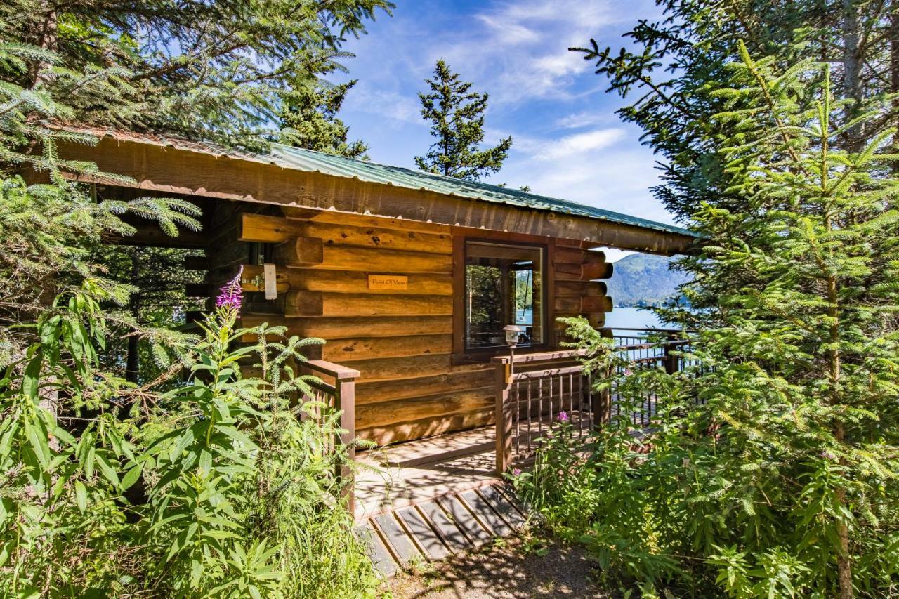 Stillpoint Lodge - All-Inclusive Halibut Cove Экстерьер фото